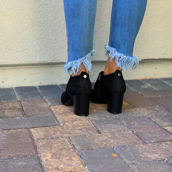Pointy Toe Black Suede Low Profile Ankle Booties - Picture 7 of 8